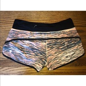 Lululemon Speed-Up Short Size 6